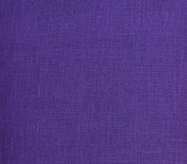 Тканина рівномірна 50×35 см (28ct) 076/36 Lilac  №076/36-5035  від ТМ Permin – це високоякісний матеріал для вишивки, створений із 100% натурального льону. Вона ідеально підходить для ручної вишивки хрестиком, гладдю чи декоративними техніками, забезпечуючи рівномірне та акуратне виконання стібків.  Тканина 28 каунту (28ct) (Еквівалент Aida14 ct) має чітку структуру переплетення ниток, що дозволяє з легкістю рахувати хрестики та створювати детальні візерунки. Завдяки натуральному складу лляна основа приємна