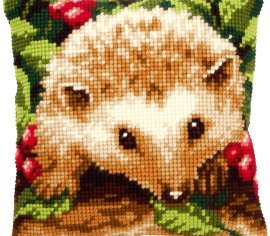 HEDGEHOG WITH BERRIES PN-0146403 VERVACO