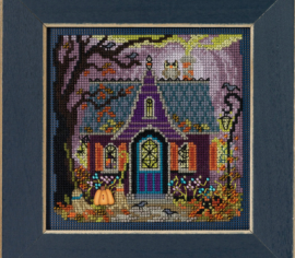 Haunted Cottage Котедж з привидами MH142324 Mill Hill вишивка хрестиком | Набір | Купити - Салон рукоділля Давайте створимо шедевр разом!