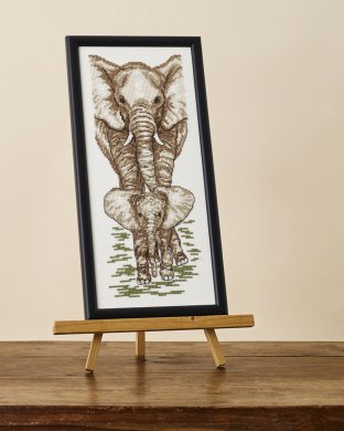 Слон із слоненятком Elephant with Youngling  12-6139 Permin - Набір для вишивання хрестиком | Салон рукоділля