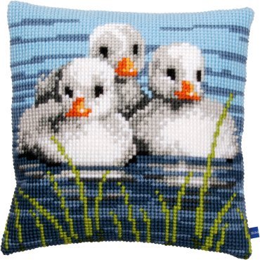 DUCKLINGS IN THE WATER PN-0155206 VERVACO