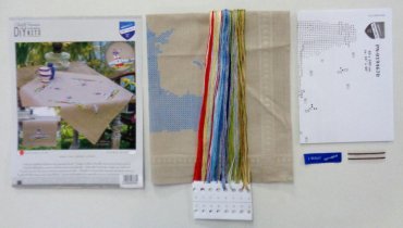 Доріжка на стіл PN-0194670 Vervaco вишивка хрестом | Набір | Купити - Салон рукоділля - Давайте створимо шедевр разом! 